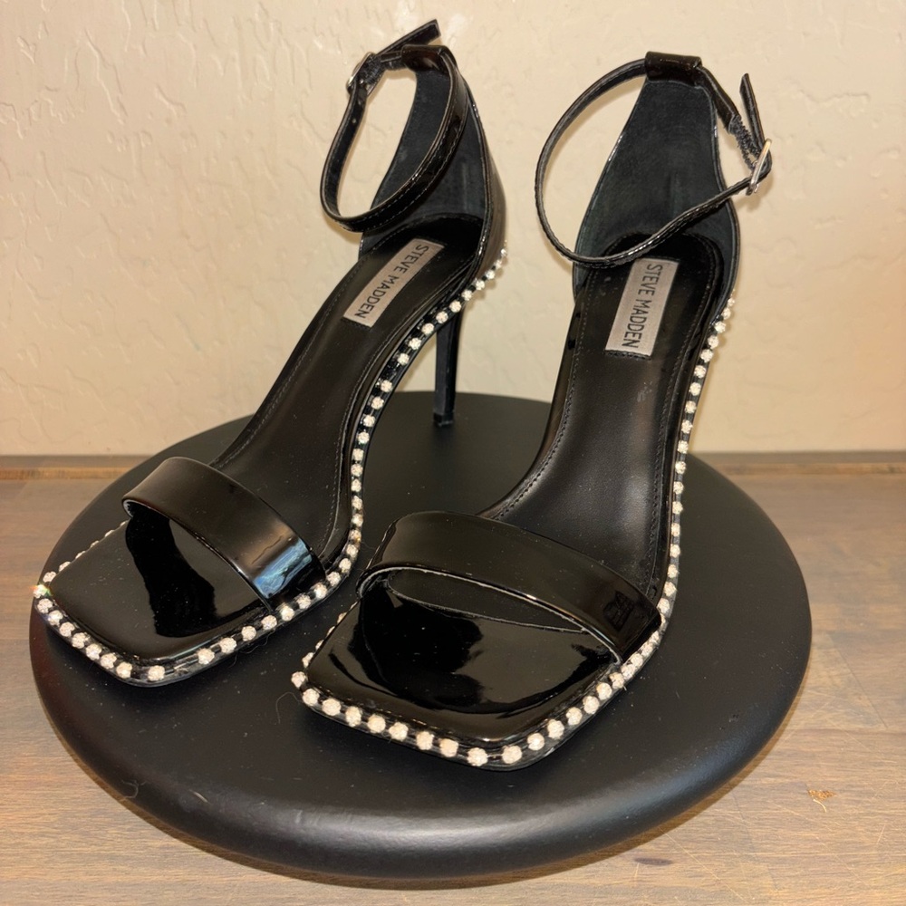 Steve Madden Esteban Rhinestone Sandals Black Patent Heels Women’s size 7